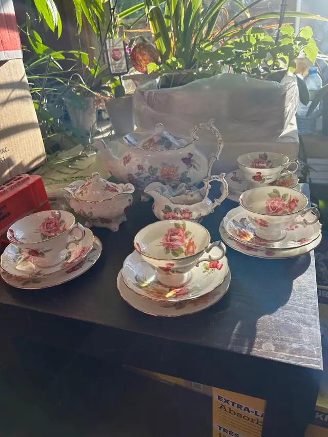 Vintage 15 pc. Tea Set by Hammersley & Co.