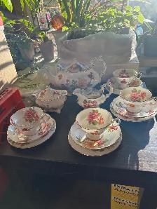 Vintage 15 pc. Tea Set by Hammersley & Co. - Photo 2