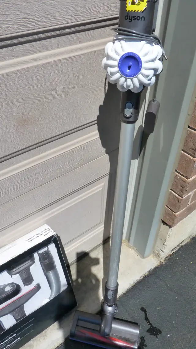 Cordless Vacuum Dyson
