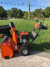 Husqvarna ST427 Snow Blower - Photo 2