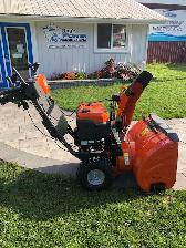Husqvarna ST427 Snow Blower - Photo 3