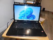 HP Pavilion 17 17' Laptop AMD A6 120GB SSD 8GB DVD RW WIN 11