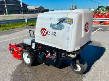 2025 Exmark Navigator 42' Mower - Photo 6