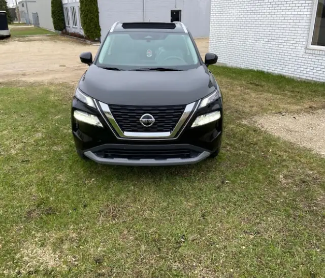 2021 Nissan rogue AWD low km