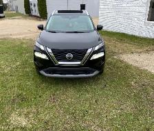 2021 Nissan rogue AWD low km