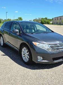 2009 toyota venza awd low mileage