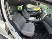 Toyota Matrix 2010 — Seulement 73 282 km ! (Perle rare) - Photo 4