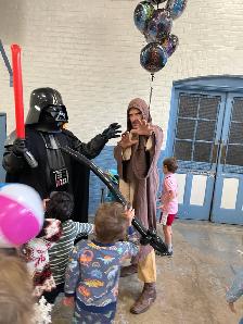 Children's Party Characters - Photo 10