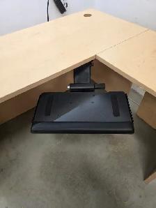L Shaped Desk with Key Board Tray - Photo 3