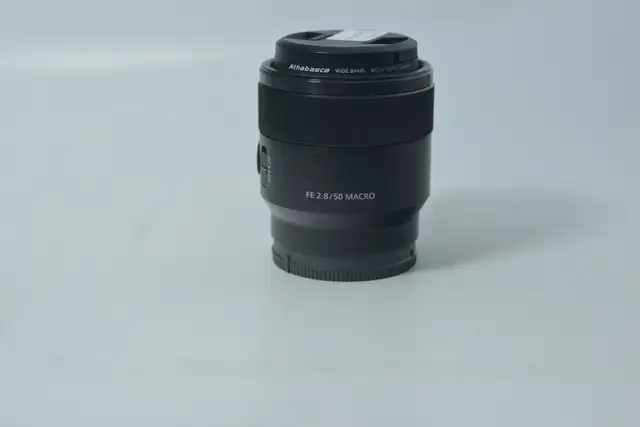Sony FE 50mm f2.8 macro lens ID 2880