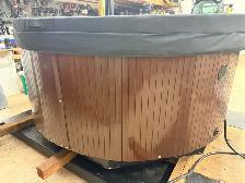 4-5 Person Arctic Spas Outlaw Hot Tub - Photo 10