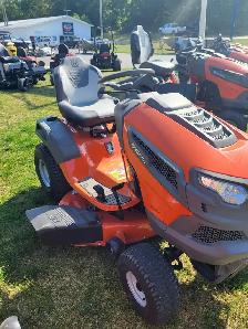 Husqvarna TS142 Riding Lawn Mower - Photo 3