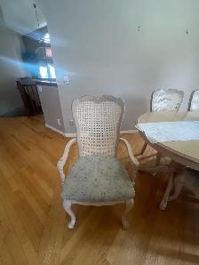 GREAT DEAL! COMPLETE DINING ROOM SET - Photo 5
