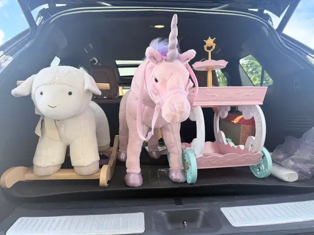kids toys and doll houses dolls