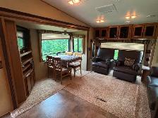 2011 Cruizer by Crossroads fifth wheel trailer - Photo 4