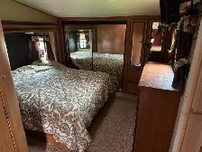 2011 Cruizer by Crossroads fifth wheel trailer - Photo 8