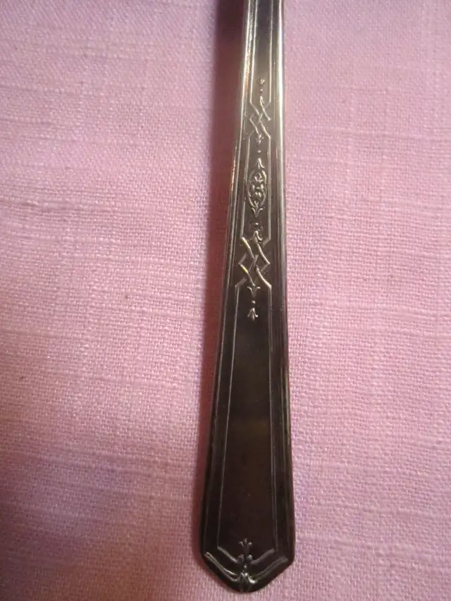 #211   MARY STUART silverware set for 6