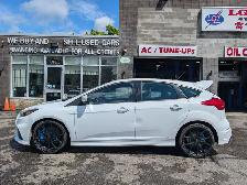 2017 Ford Focus RS • One Owner 6 Spd Manual - Photo 4