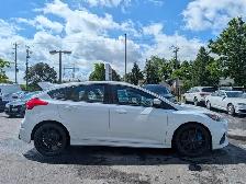 2017 Ford Focus RS • One Owner 6 Spd Manual - Photo 8