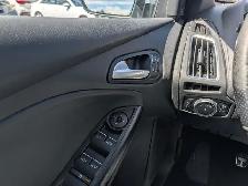 2017 Ford Focus RS • One Owner 6 Spd Manual - Photo 16