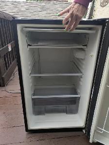 Igloo Fridge - Photo 2