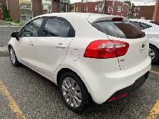 110000 KM kia rio EX 2013 auto démarreur caméra toit Bluetooth - Photo 4