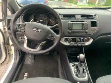 110000 KM kia rio EX 2013 auto démarreur caméra toit Bluetooth - Photo 7