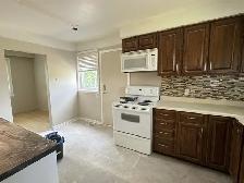 Bright and Spacious 3 Bed Upper Unit in East Barrie - Photo 7