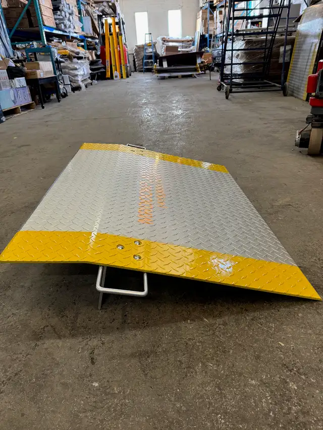 Aluminum Dock Ramps Dock Plates Pallet Jacks Use