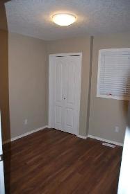 New house in Stonebridge,  2 & 3 bdrm suites - available Jume 30 - Photo 6