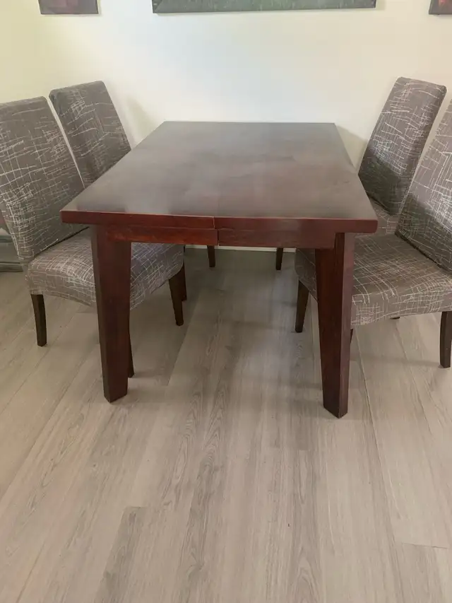 Dining Room Table with Chairs