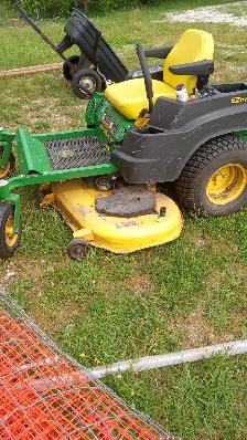 John Deere zero turn mower / tractor. 54 inch deck. needs work - Photo 5