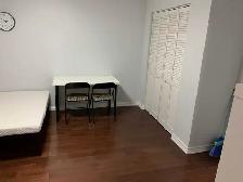 Scarborough upper level masterroom w/ private bath, starts July1 - Photo 5