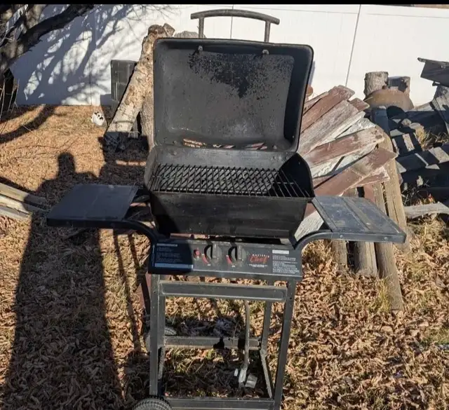 Used Master Chef Barbecue & 20 LB Propane Tank