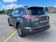 2018 Toyota RAV4 LE - Photo 7