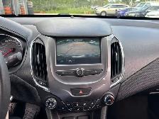 2016 Chevrolet Cruze LT • 6spd Manual Back-up Camera - Photo 15