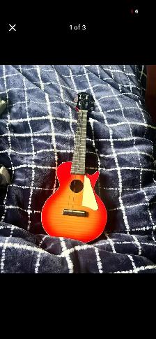 Les Paul Acoustic/Electric Soprano Ukulele - Cherry Sunburst (mi
