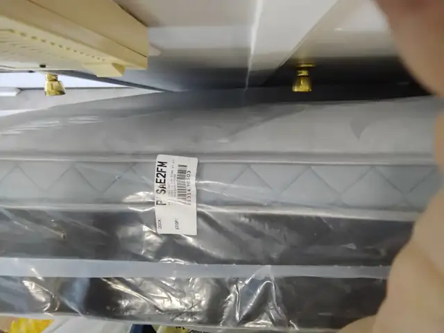 BRAND NEW SPRING WALL MATTRESS FOR SALE