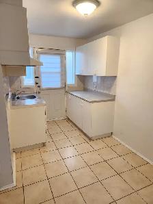Grand 4 ½ – nouvellement rafraîchi au 1er étage - Photo 5