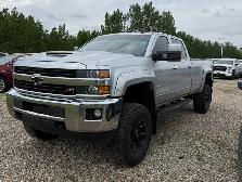 2017 Chevrolet Silverado 3500HD LT - Photo 2