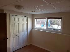 Big / Sunny / 3 Bed / 1 Bath / Inc Utilities /  $1650 - Photo 8