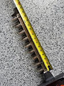 Stilh HS72 Hedge Trimmer - Photo 3