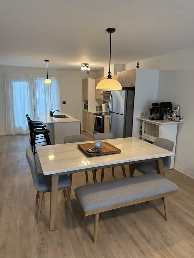 À louer - Prix réduit - Appartement - 2 chambres à coucher