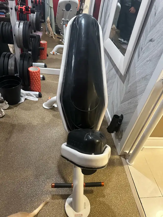 Vicore core commercial adjustable bench
