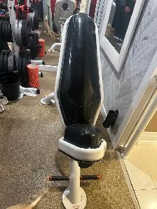 Vicore core commercial adjustable bench