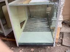 Free pet shop or veterinary cages !