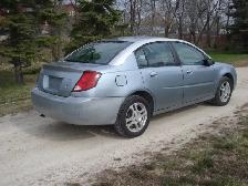 2003 Saturn Ion 2 with safety - Photo 2