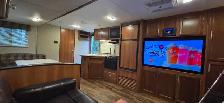 2018 AVENGER 27DBS-BIG BUNKS-SLEEP9-OUTSIDE KITCHNEN-LITE-6544LB - Photo 10