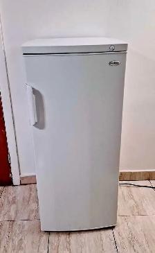 Upright Ellipse Freezer - Excellent Condition