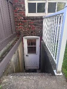 2 bedroom Scarborough Basement Apartment